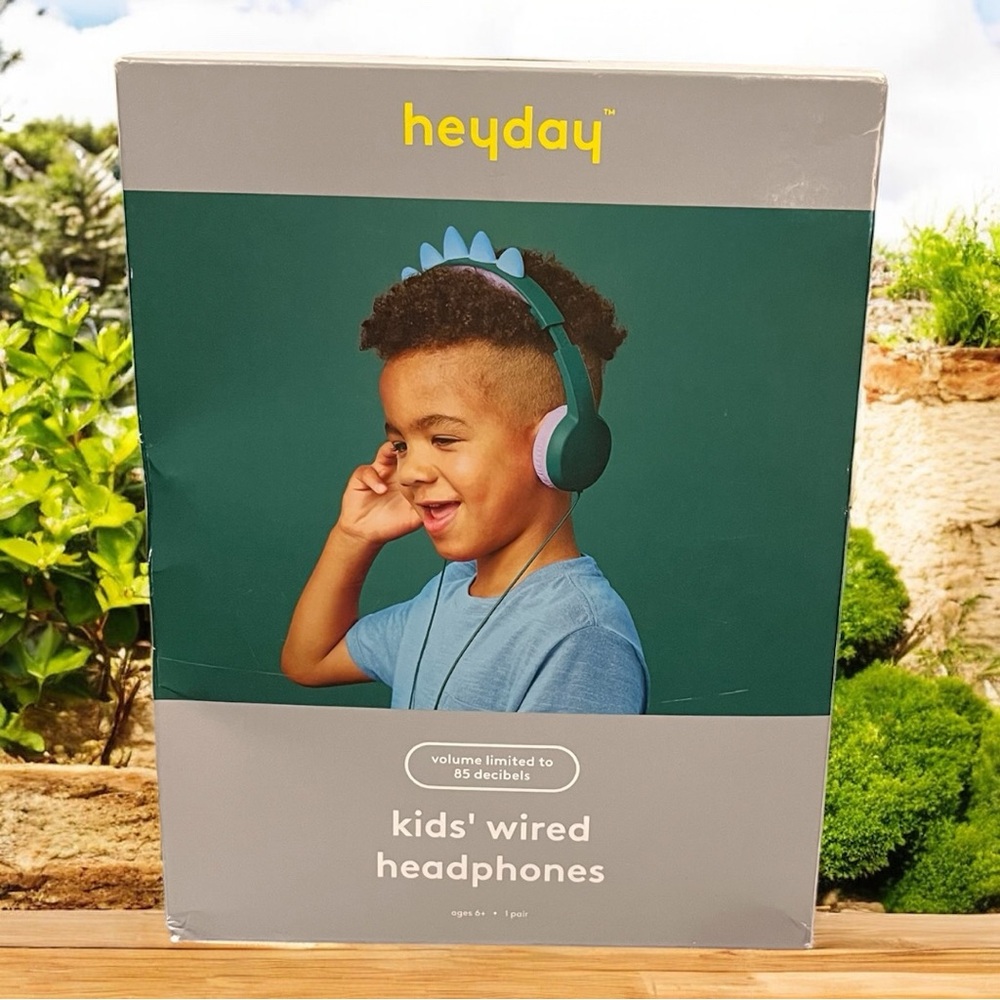 Heyday Kids' Dinosaur Wired Headphones NIB / NWT